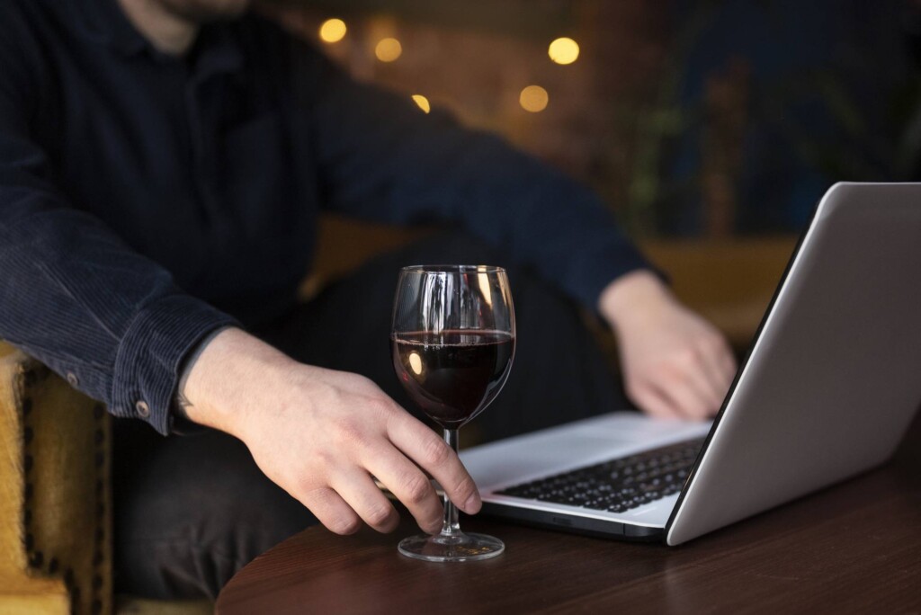 Jak działa sklep z winem online i czy inwestowanie w wino się opłaca?